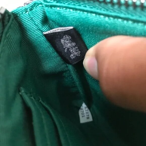 Coach Corner Zip Wristlet Forest Green With Mystical Floral Print C8701 Near New - Picture 6 of 7